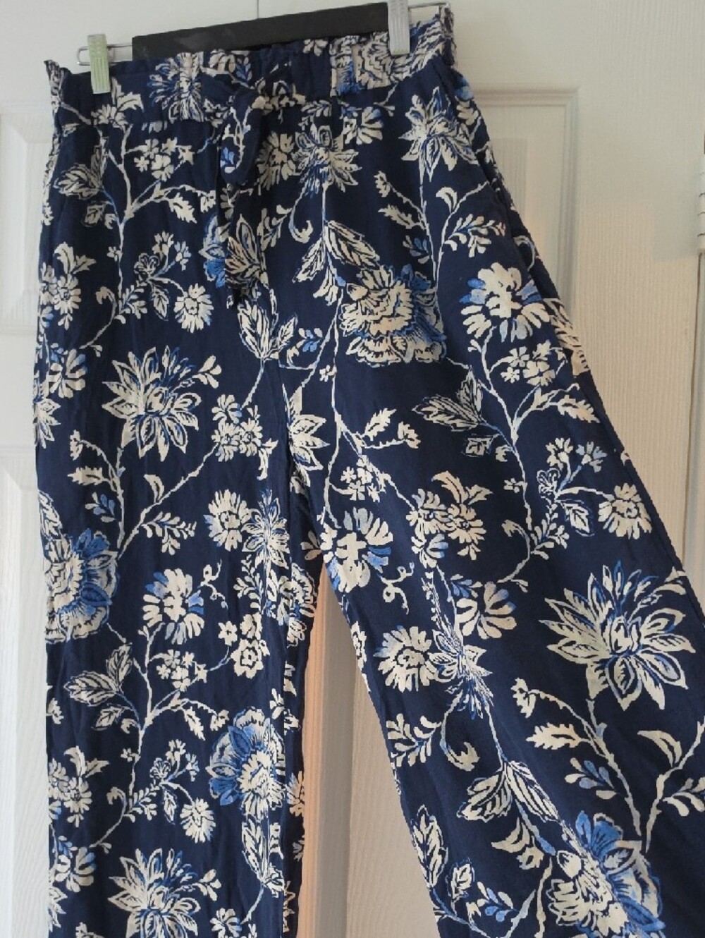 H&M Navy and Cream Floral Wide-Leg Pants